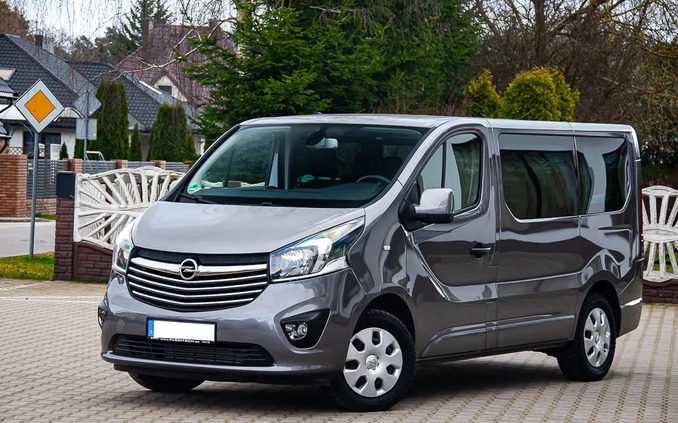 Opel Vivaro cena 66990 przebieg: 236000, rok produkcji 2018 z Korfantów małe 781